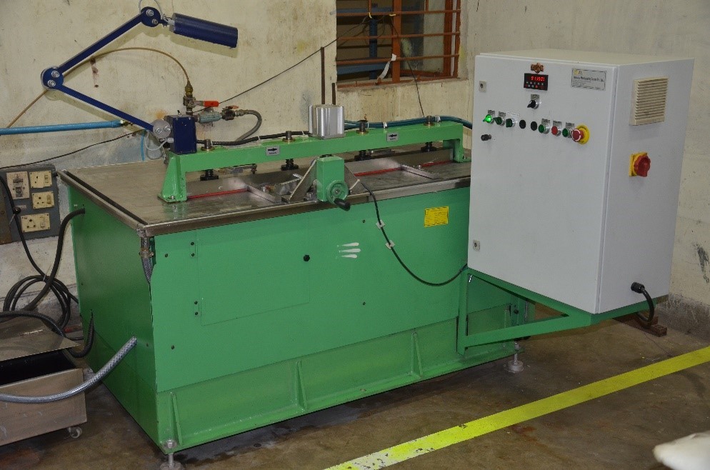 PRECISION COMPOSITE SPECIMEN CUTTING MACHINE1